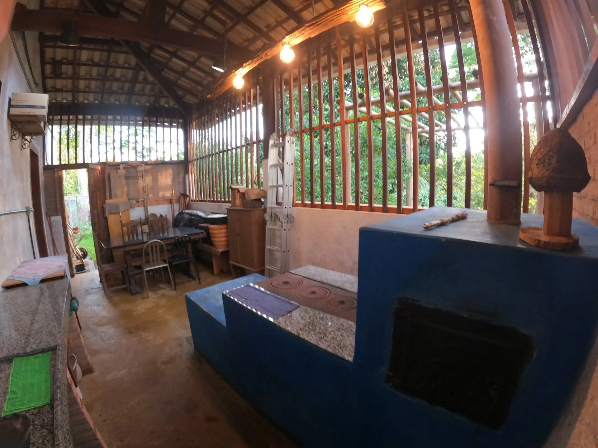 Cozinha de Lenha da Casa da Antonieta - mesa