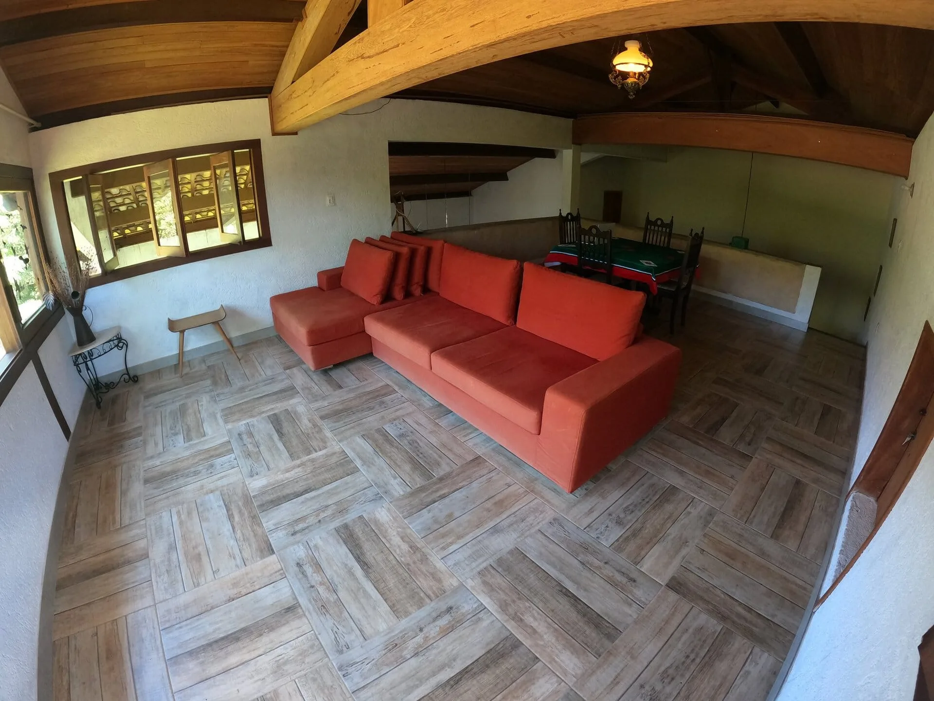 Mezanino da Casa da Antonieta - janela com vista