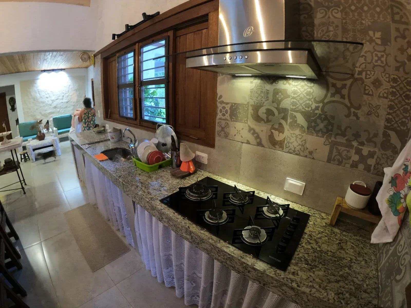 Casa de temporada em Serra dos Alves - cozinha equipada